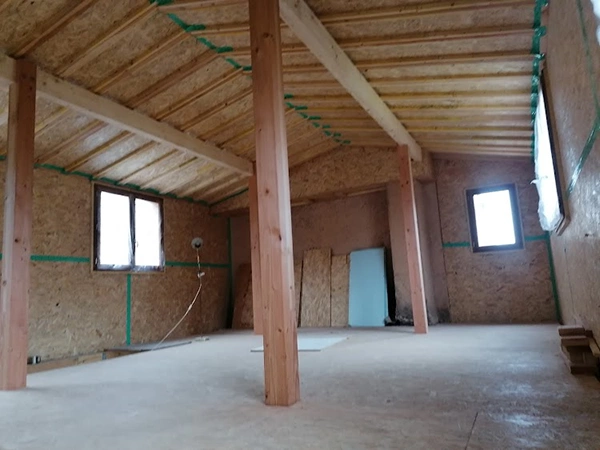 toiture_carrousel_Sous la charpente